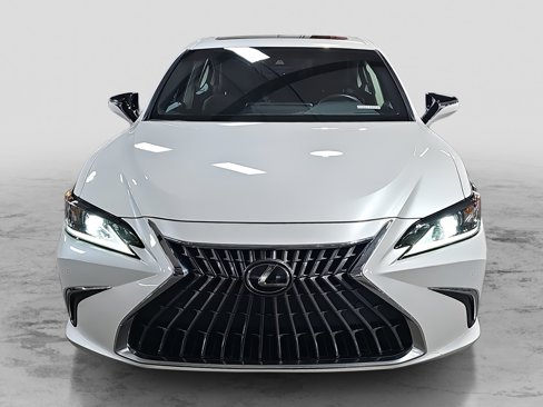 Used 2023 Lexus ES 300h w/ Premium Package image 2