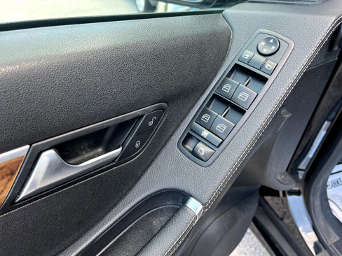 Used 2011 Mercedes-Benz R 350 BlueTEC 4MATIC image 21