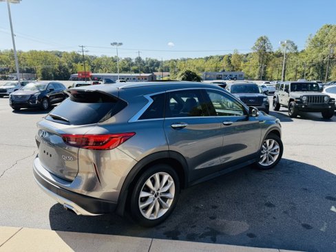 Used 2019 INFINITI QX50 Essential w/ Premium Audio Package image 4