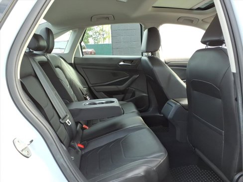 Used 2019 Volkswagen Jetta SEL Premium image 21