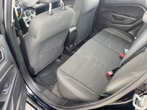Used 2016 Ford Fiesta SE image 20