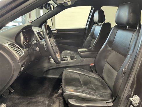 Used 2017 Jeep Grand Cherokee Altitude image 11