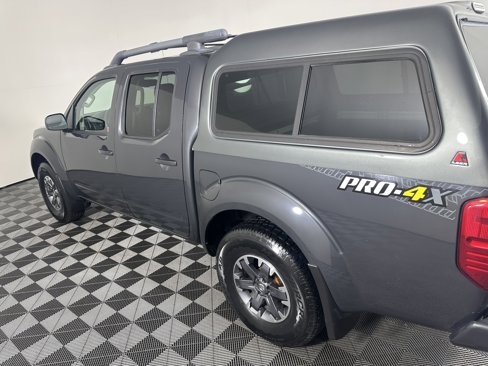 Used 2015 Nissan Frontier PRO-4X image 6