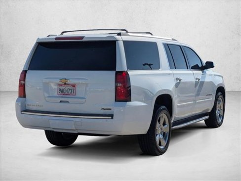 Used 2018 Chevrolet Suburban Premier image 5