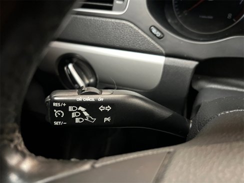 Used 2014 Volkswagen Jetta SE image 32