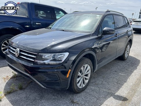 Used 2020 Volkswagen Tiguan S image 2