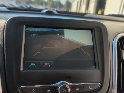 Used 2018 Chevrolet Equinox LT image 26