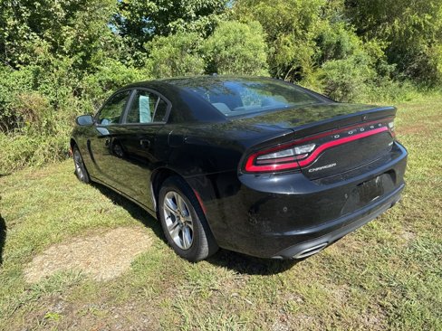 Used 2018 Dodge Charger SXT image 6