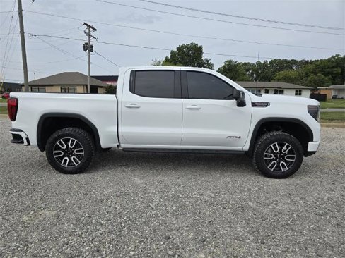 Used 2024 GMC Sierra 1500 AT4 w/ Technology Package image 3