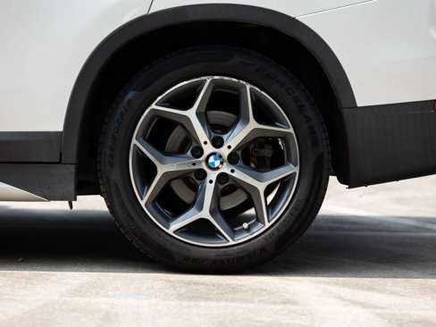 Used 2016 BMW X1 xDrive28i image 12