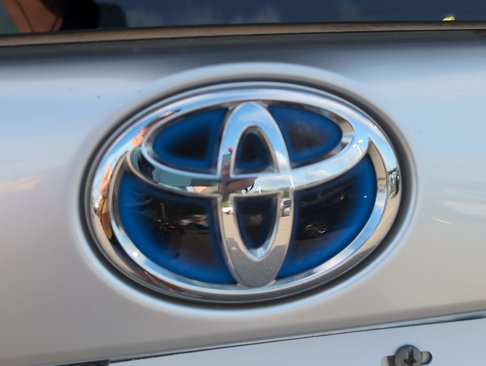 Used 2021 Toyota Prius L Eco image 26