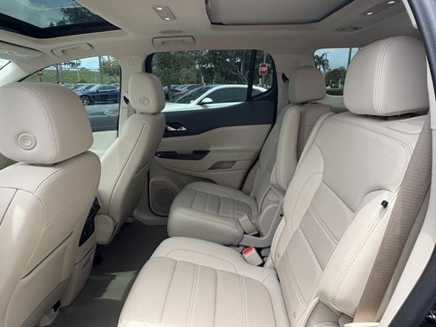 Used 2022 GMC Acadia Denali w/ Denali Ultimate Package image 20