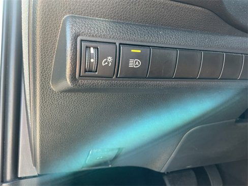 Used 2021 Toyota Corolla SE image 27