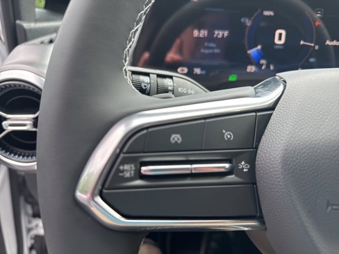 New 2025 Chevrolet Equinox EV LT w/ Comfort Package image 18