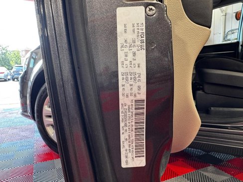 Used 2019 Dodge Grand Caravan SE image 25