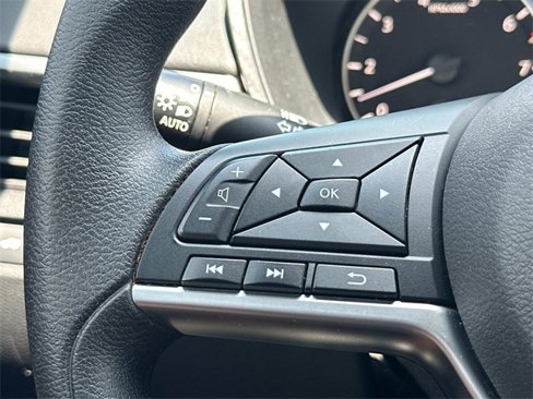 Used 2022 Nissan Altima 2.5 SV image 18