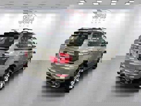 Used 2011 BMW X5 xDrive35i image 4