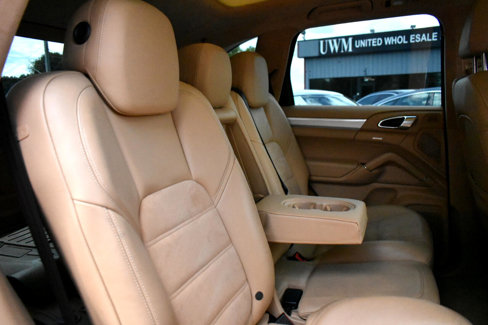 Used 2013 Porsche Cayenne GTS image 25