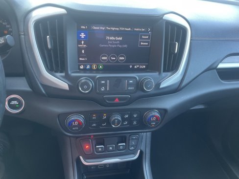 Used 2020 GMC Terrain SLE image 43