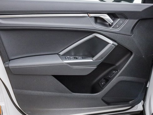 New 2025 Audi Q3 2.0T Premium image 22