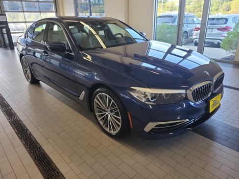 Used 2019 BMW 530i xDrive image 3