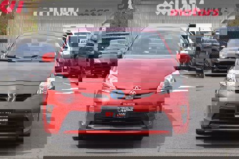 Used 2014 Toyota Prius Two image 7