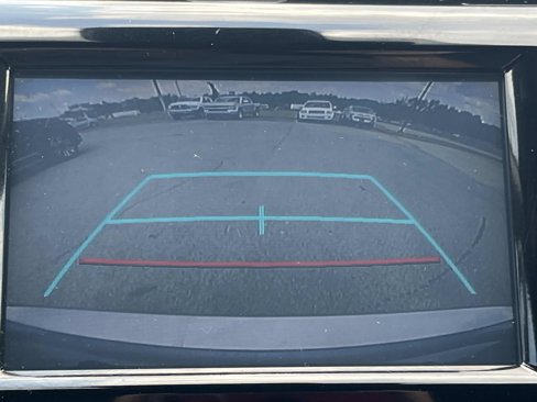 Certified 2019 Toyota Camry LE image 20