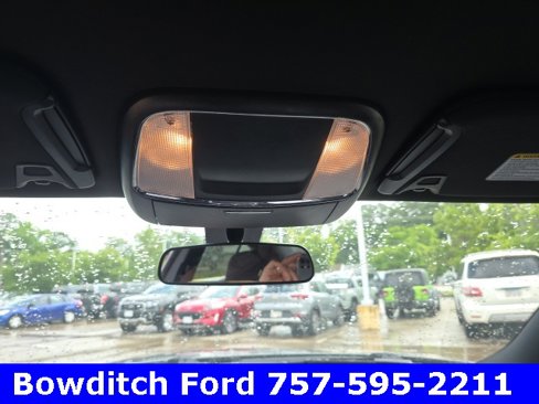 Used 2023 Dodge Charger SXT image 16