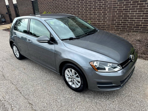 Used 2017 Volkswagen Golf S image 24