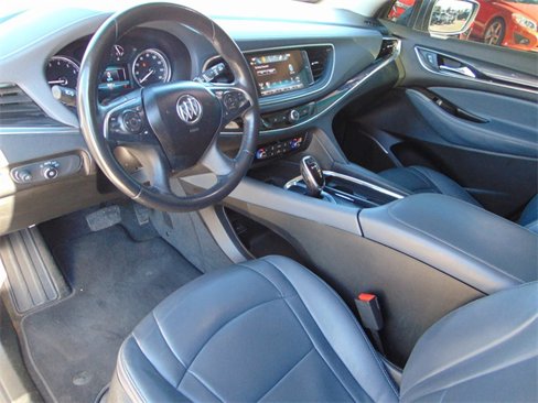 Used 2019 Buick Enclave Essence image 11