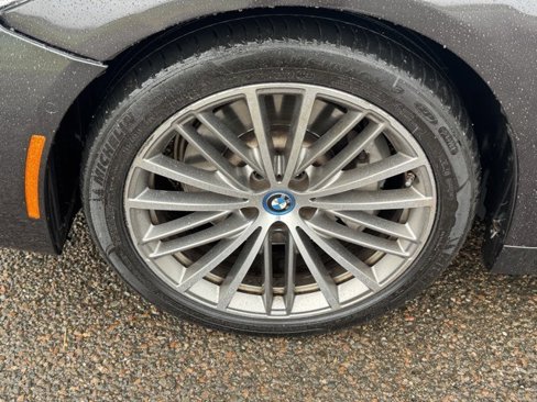 Used 2018 BMW 530e image 9