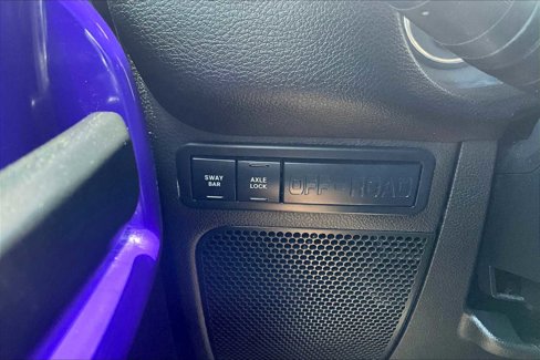 Used 2015 Jeep Wrangler Unlimited Rubicon w/ Connectivity Group image 31