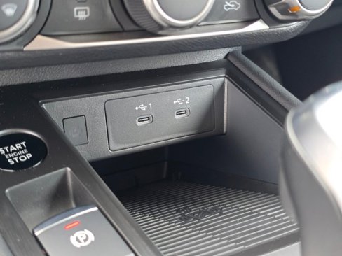 New 2025 Nissan Kicks SV image 33