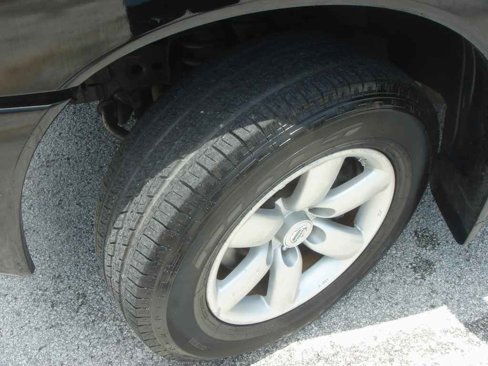 Used 2011 Nissan Titan SV w/ Tow Pkg image 16