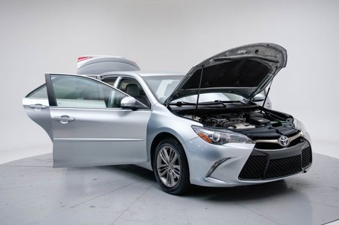 Used 2016 Toyota Camry SE image 28