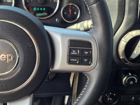 Used 2016 Jeep Wrangler Sport image 28