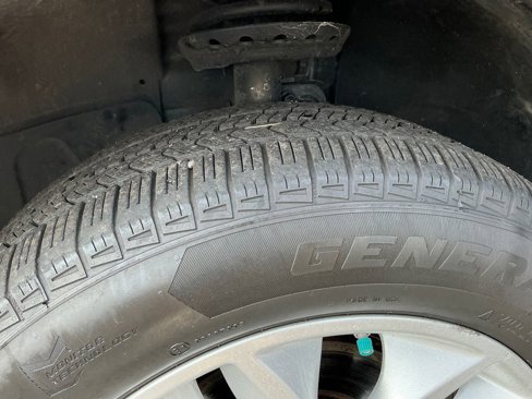 Used 2013 Land Rover LR2 image 28