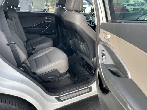 Used 2017 Hyundai Santa Fe Limited image 31