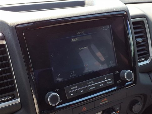 Used 2022 Nissan Frontier SV image 4
