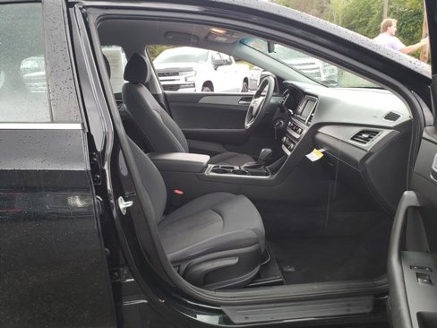 Used 2018 Hyundai Sonata SE image 15