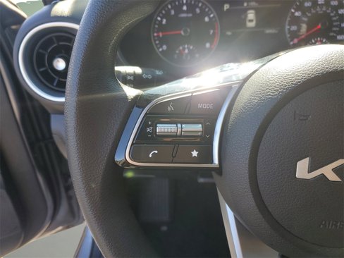 Used 2024 Kia Forte LXS image 19
