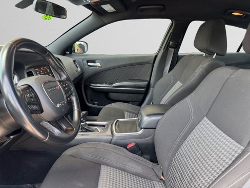 Used 2023 Dodge Charger SXT image 9