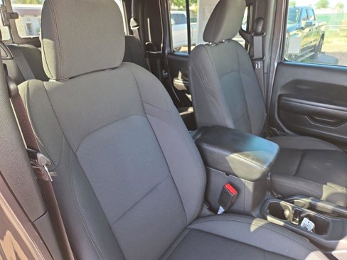 Used 2021 Jeep Gladiator Sport image 28