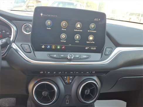 Used 2023 Chevrolet Blazer LT image 12