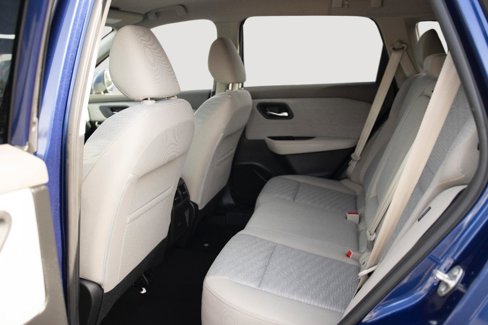 Used 2021 Nissan Rogue SV image 14