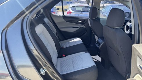 Used 2018 Chevrolet Equinox LS image 25