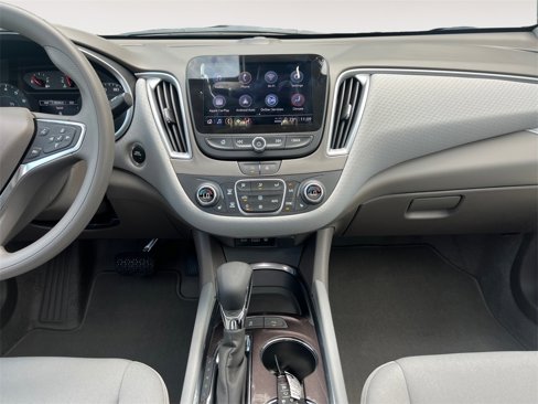 New 2025 Chevrolet Malibu LT image 11