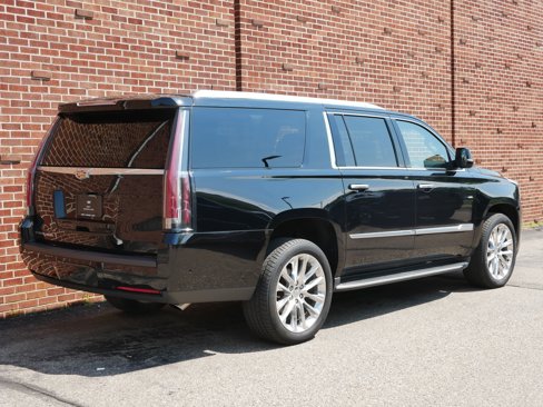 Used 2018 Cadillac Escalade ESV Luxury image 25
