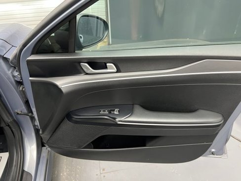 Used 2022 Kia K5 LXS image 47