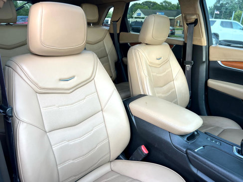 Used 2017 Cadillac XT5 Platinum w/ Driver Assist Package image 72